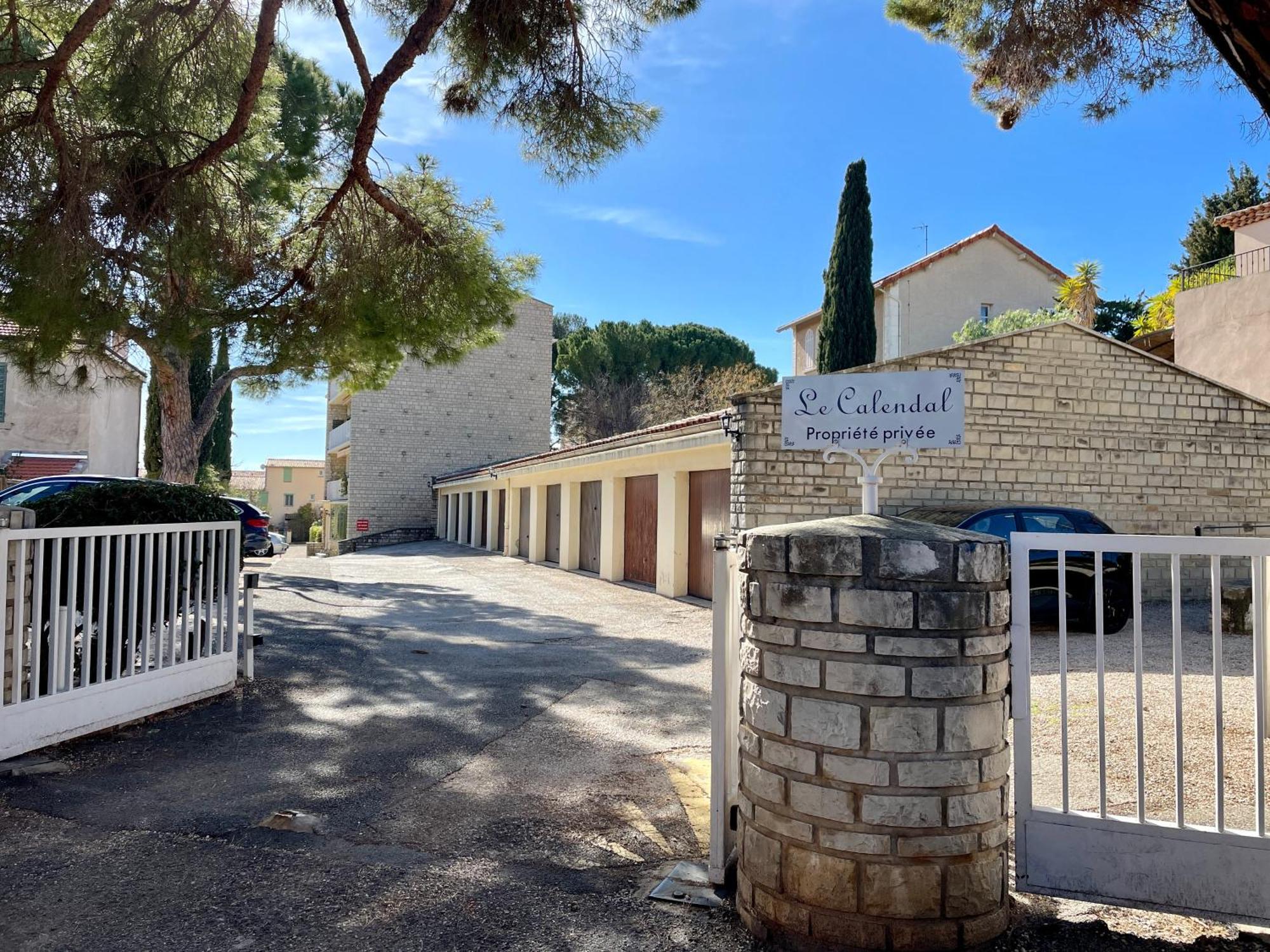 Apartmán Au Coeur Et Au Calme De Bandol, Parking Et Climatisation Exteriér fotografie